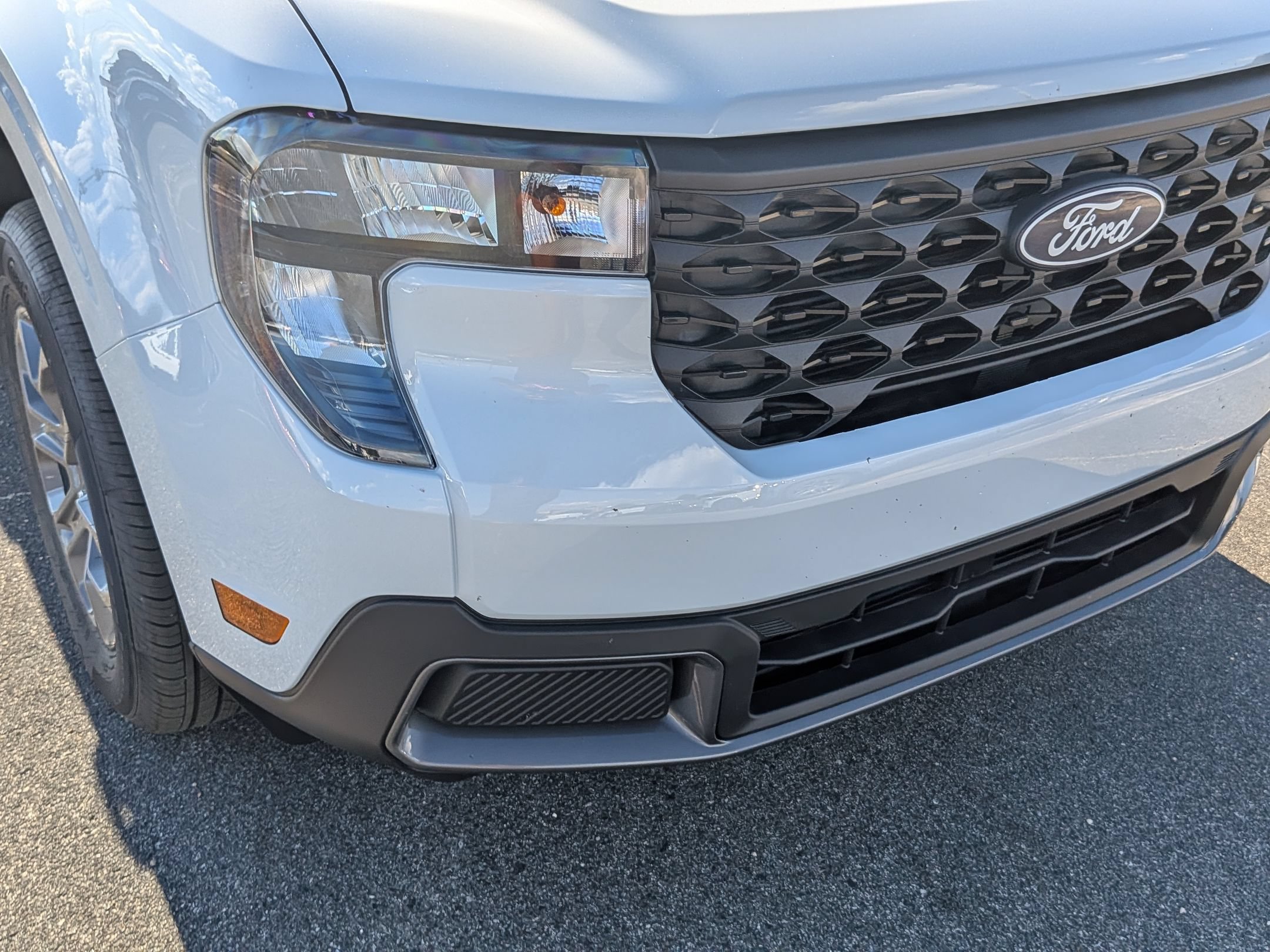New 2026 Ford Maverick XLT w/ XLT Luxury Package FWD image 10