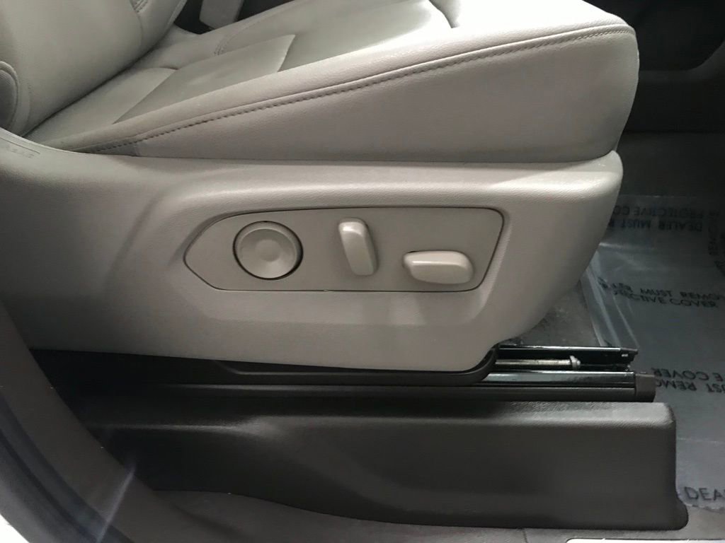 Used 2023 Chevrolet Silverado 1500 LTZ w/ LTZ Convenience Package II image 43