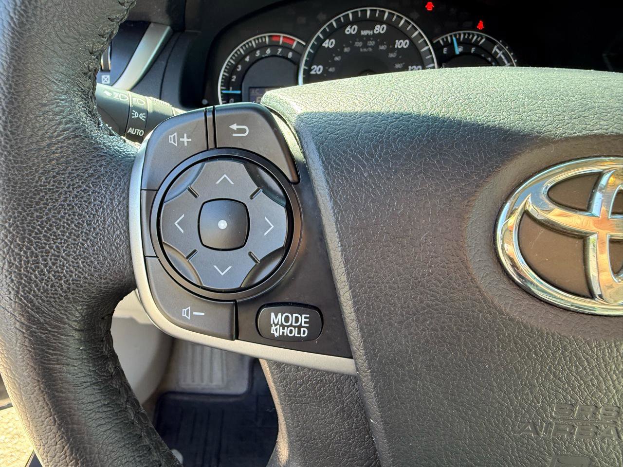 Used 2012 Toyota Camry XLE image 27