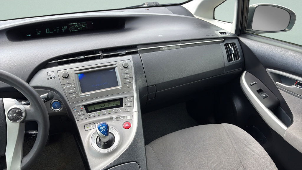 Used 2014 Toyota Prius Three FWD image 13