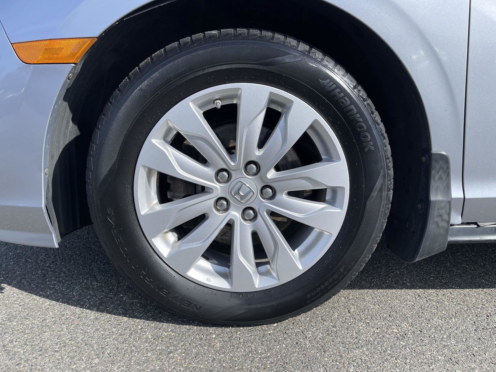 Used 2018 Honda Odyssey LX image 23