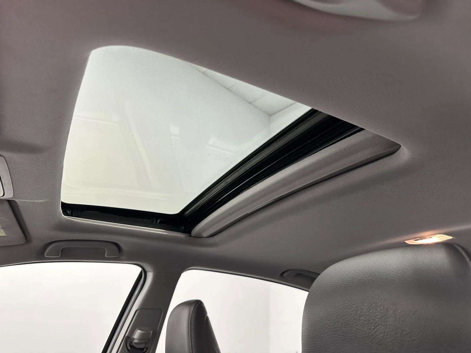 Used 2015 Honda Accord Touring image 13