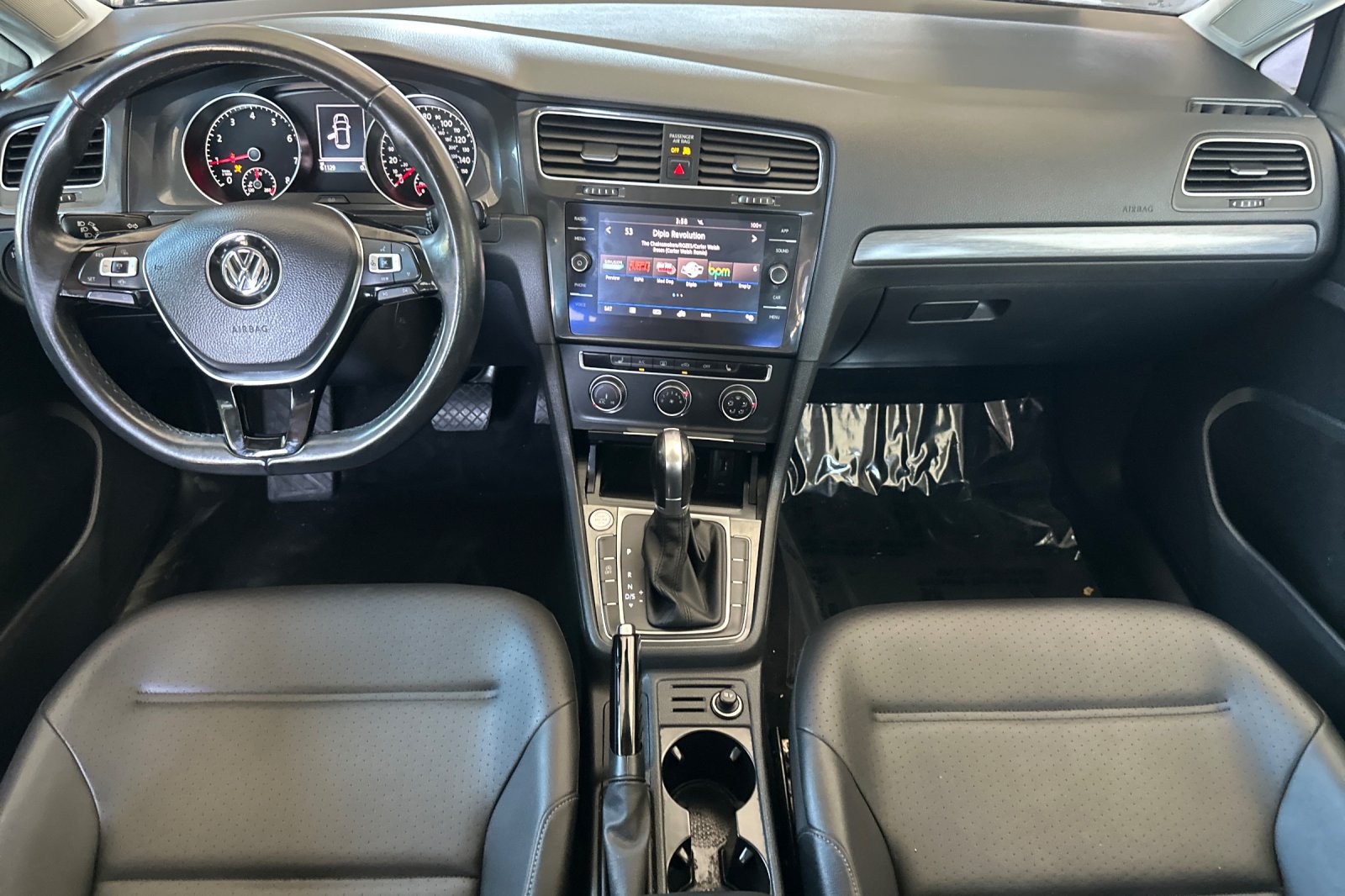 Used 2019 Volkswagen Golf SE w/ Driver Assistance Package FWD image 13