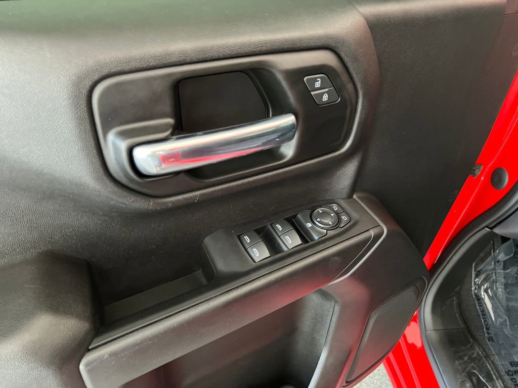 Used 2022 Chevrolet Silverado 1500 Custom w/ Safety Confidence Package image 13