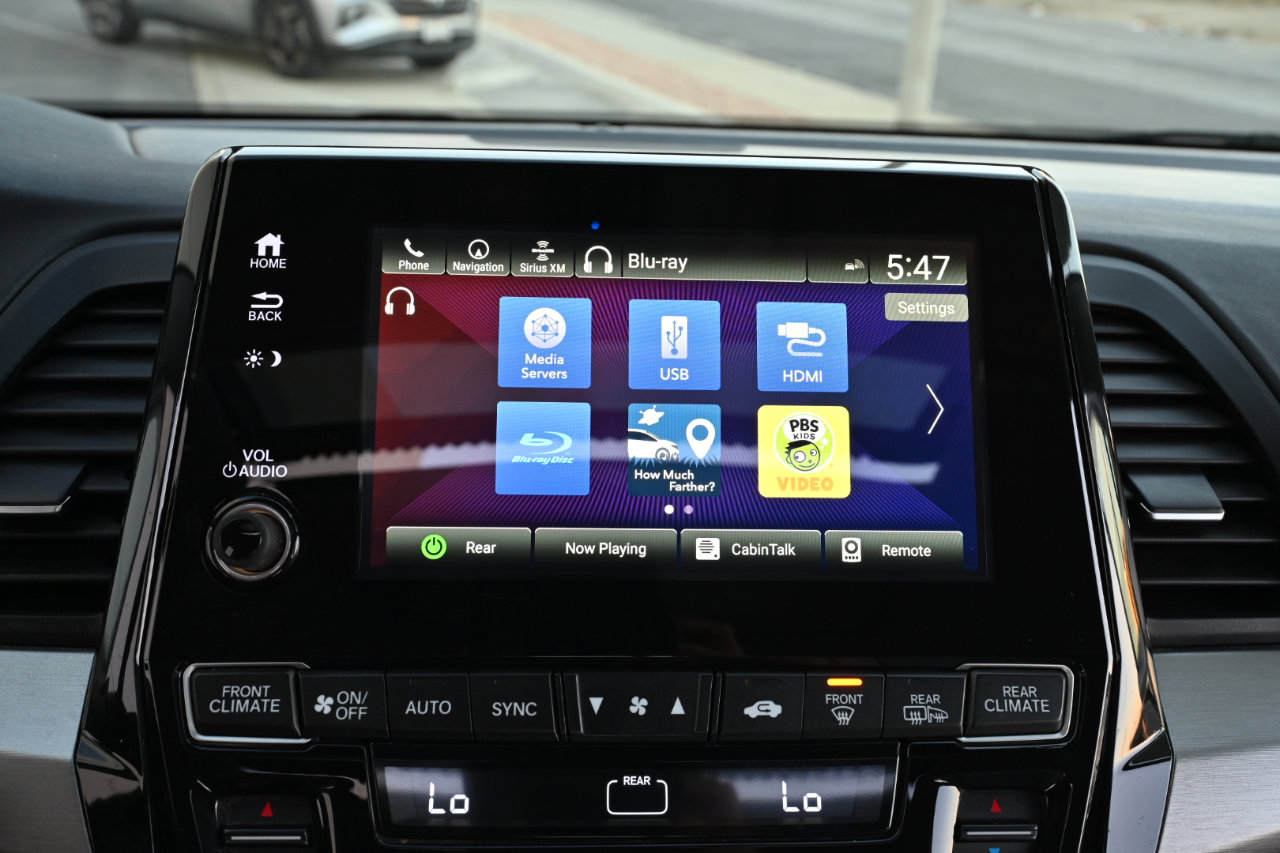 Used 2018 Honda Odyssey Elite image 45