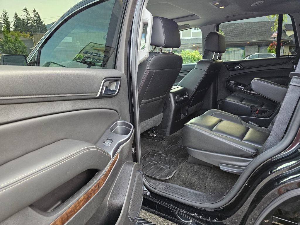 Used 2018 Chevrolet Tahoe LT w/ Luxury Package AWD/4WD image 19
