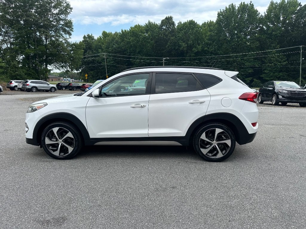 Used 2017 Hyundai Tucson Value AWD/4WD image 4