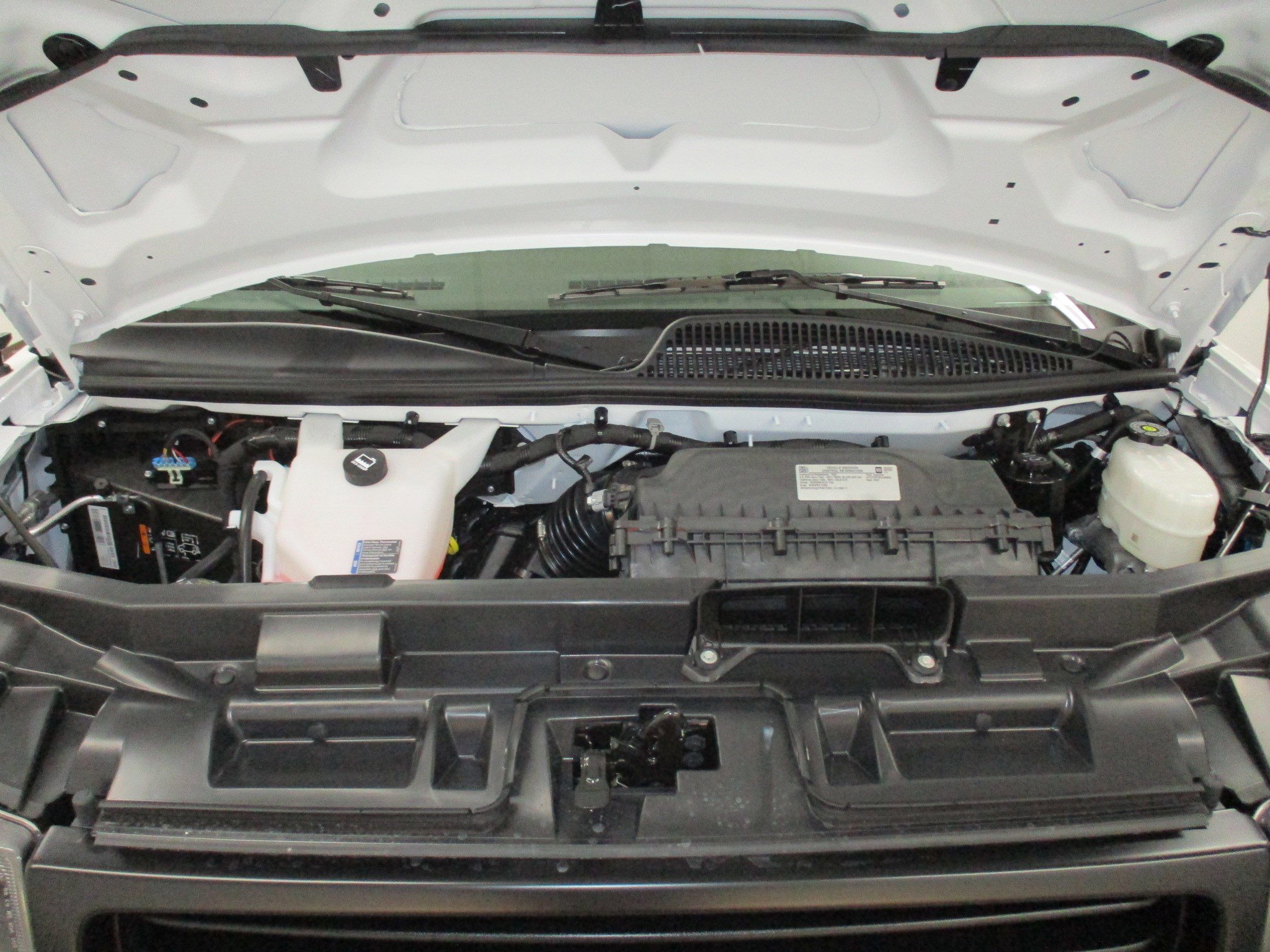 New 2025 GMC Savana 3500 image 10