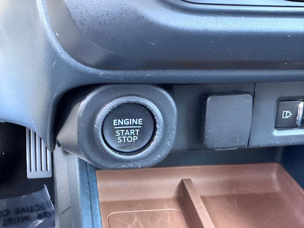 Used 2022 Ford Maverick Lariat image 18