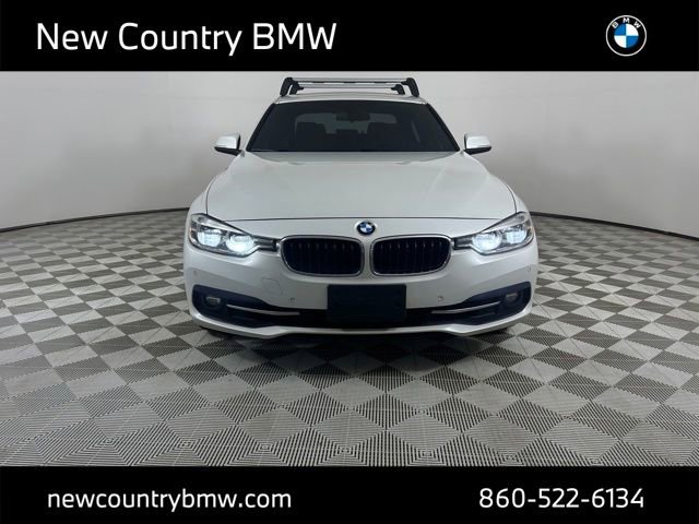 Used 2017 BMW 330i xDrive Sedan AWD/4WD image 2