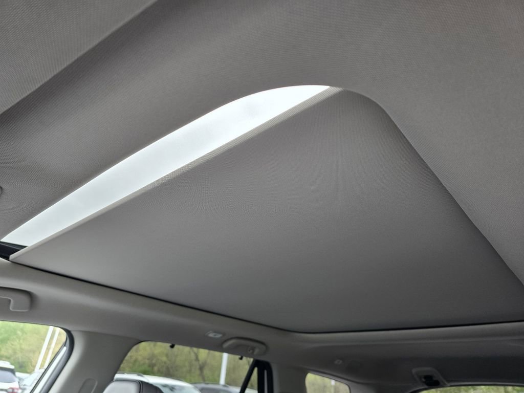 Used 2023 Honda Pilot Elite image 24