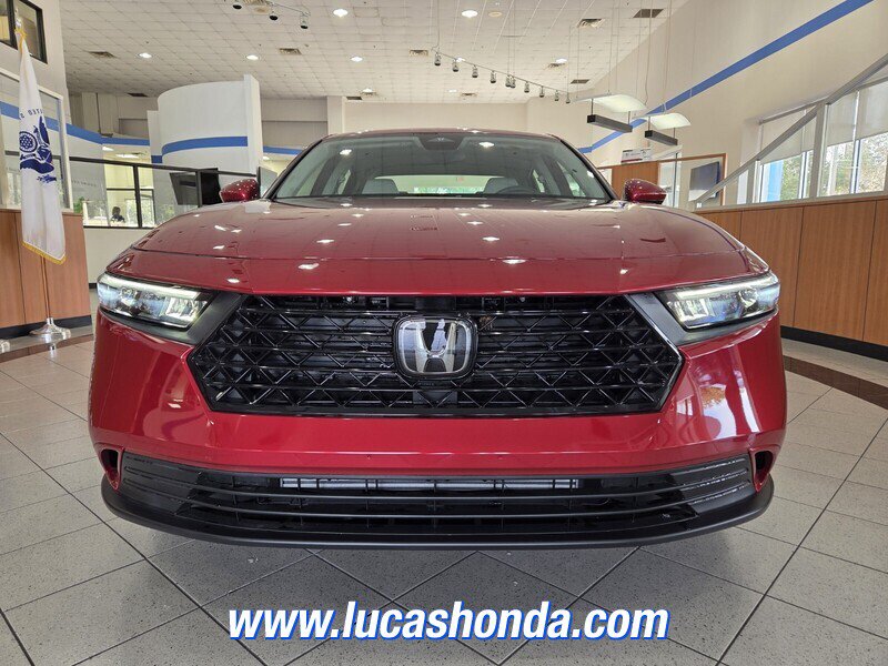 Used 2024 Honda Accord EX image 2