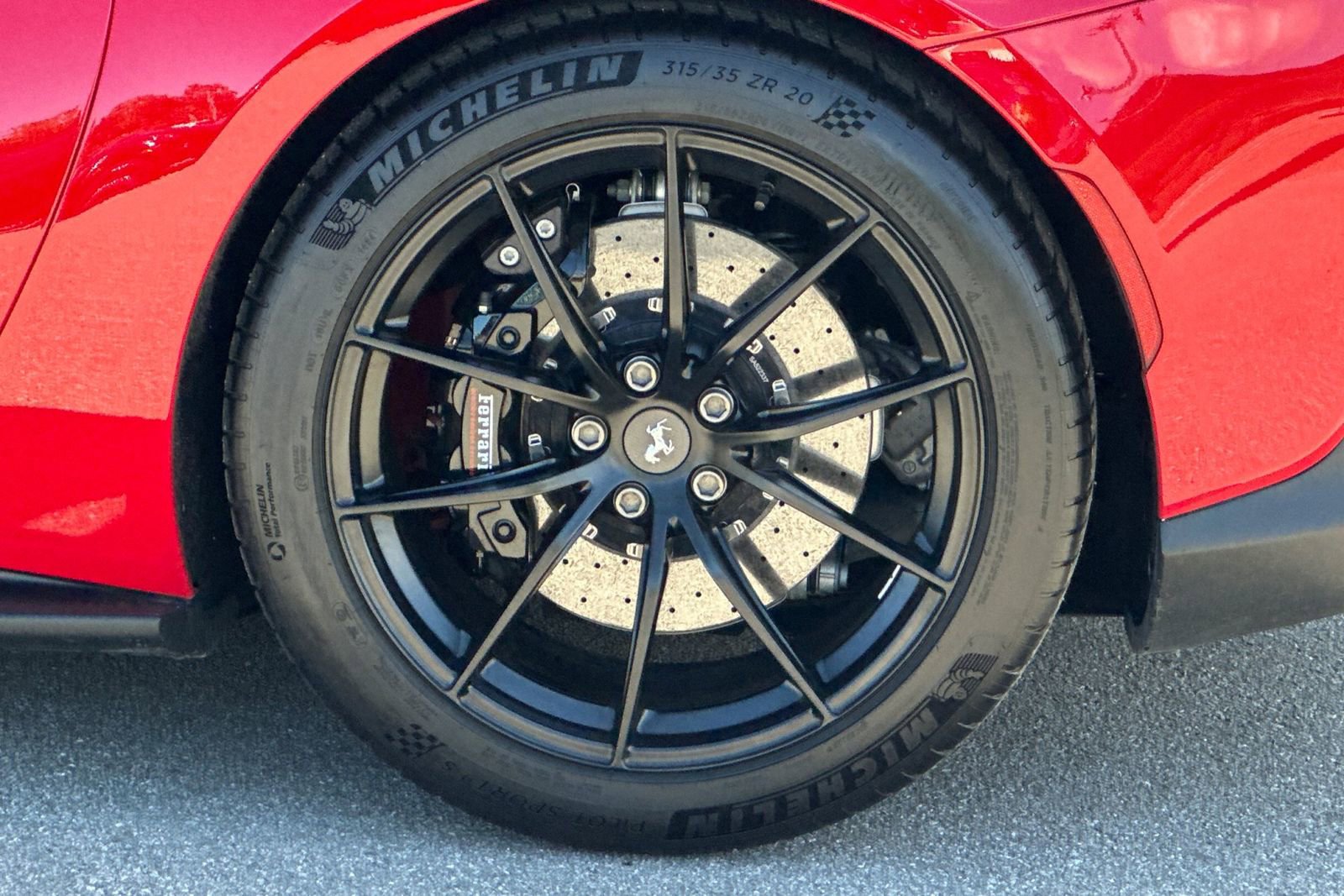 Used 2021 Ferrari 812 GTS RWD image 43