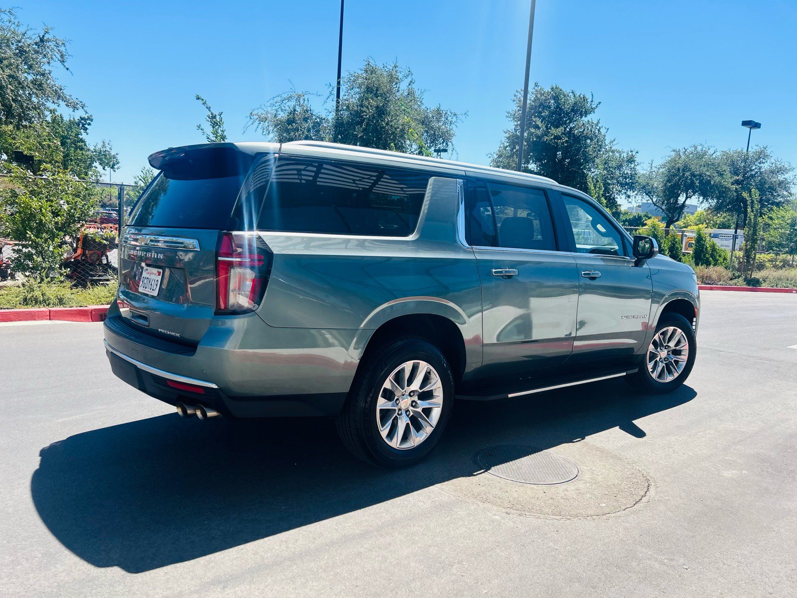 Used 2023 Chevrolet Suburban Premier AWD/4WD image 10