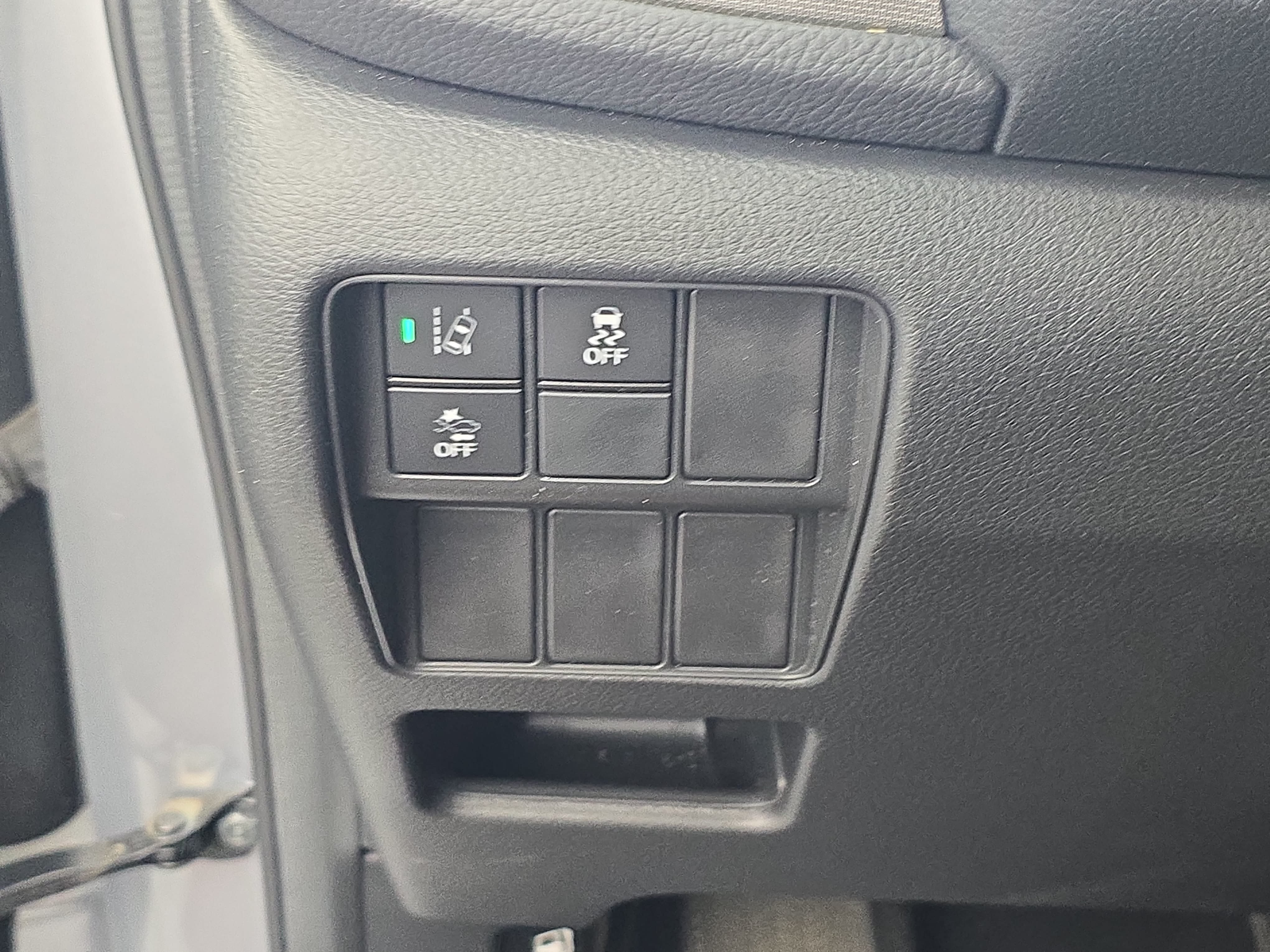 Used 2020 Honda CR-V LX image 25