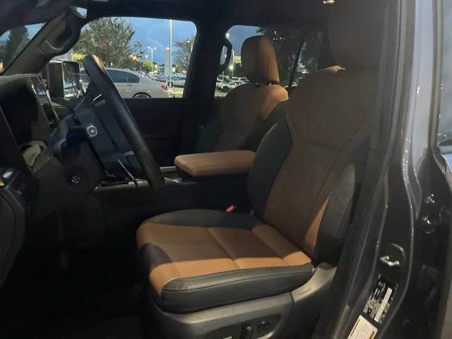 Used 2025 Lexus GX 550 w/ Accessory Package (2T) AWD/4WD image 6
