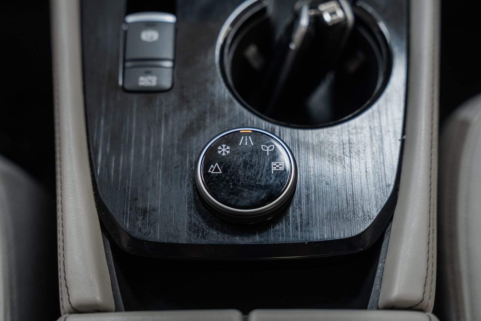 Used 2023 Nissan Rogue SL image 29