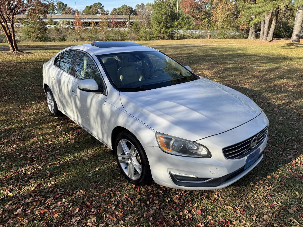 Used 2014 Volvo S60 T5 image 4