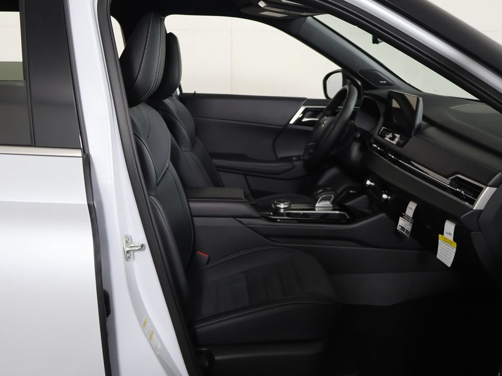 New 2026 Mitsubishi Outlander LE AWD/4WD image 28