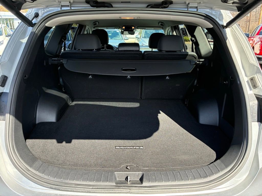 Used 2023 Hyundai Santa Fe SEL image 12