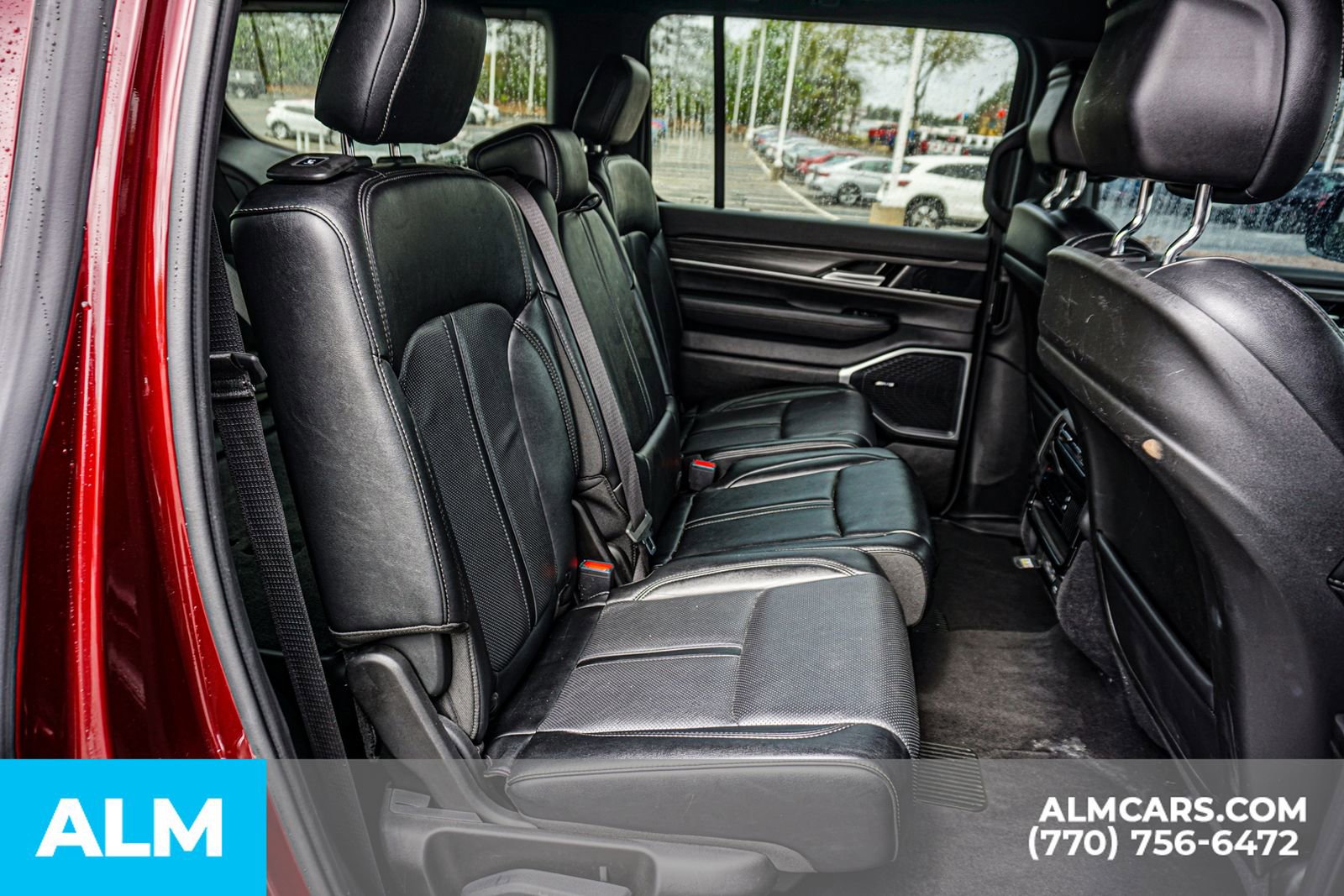 Used 2024 Jeep Wagoneer Series II w/ Flexible Seating Group RWD image 25