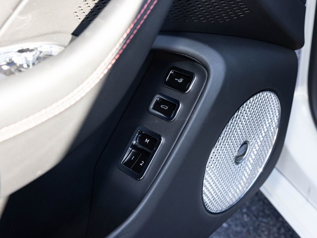 New 2026 Bentley Flying Spur Plug-In Hybrid AWD/4WD image 24