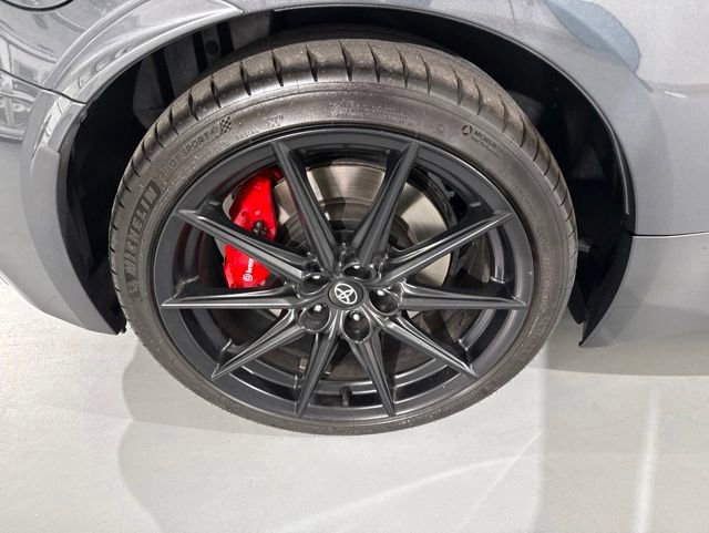 Used 2025 Toyota GR86 Premium w/ Performance Package RWD image 13