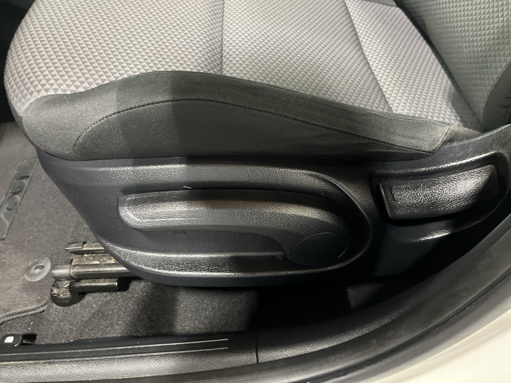 Used 2023 Kia Soul LX FWD image 31
