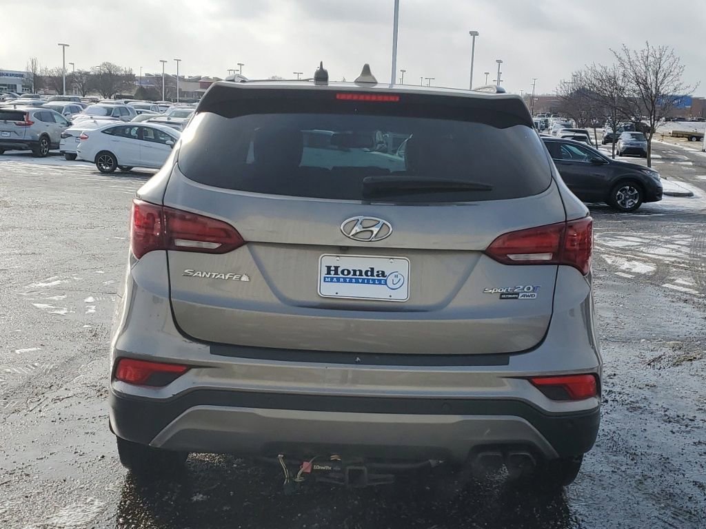 Used 2017 Hyundai Santa Fe Sport image 6