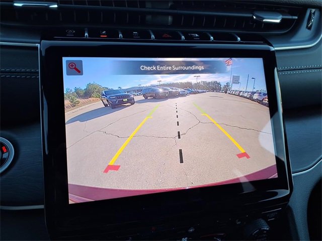 New 2025 Jeep Grand Cherokee Limited image 27