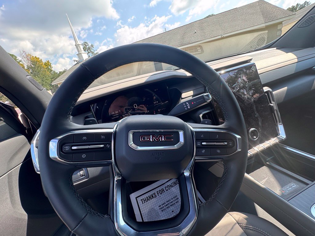 Used 2026 GMC Acadia Elevation w/ Elevation Premium Package FWD image 28