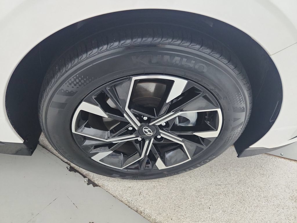Used 2025 Hyundai Sonata SEL FWD image 33