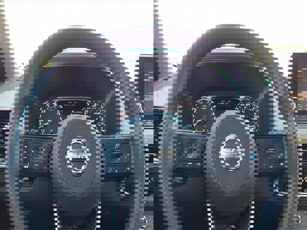 Certified 2023 Nissan Rogue SV image 25