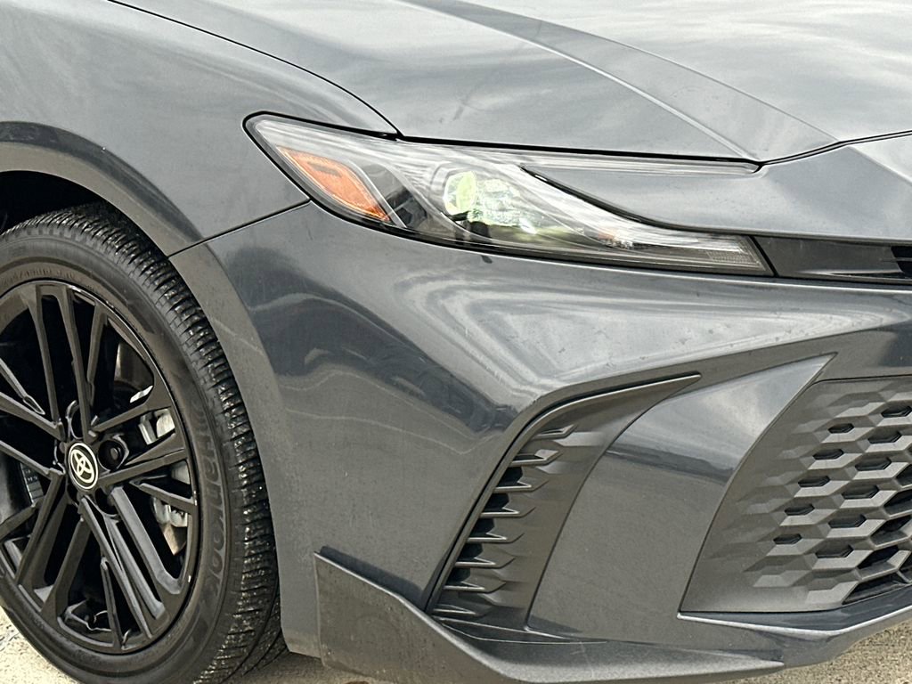 Certified 2025 Toyota Camry SE image 9