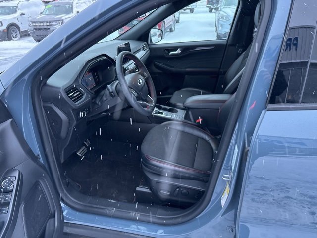 Used 2023 Ford Escape ST-Line image 23