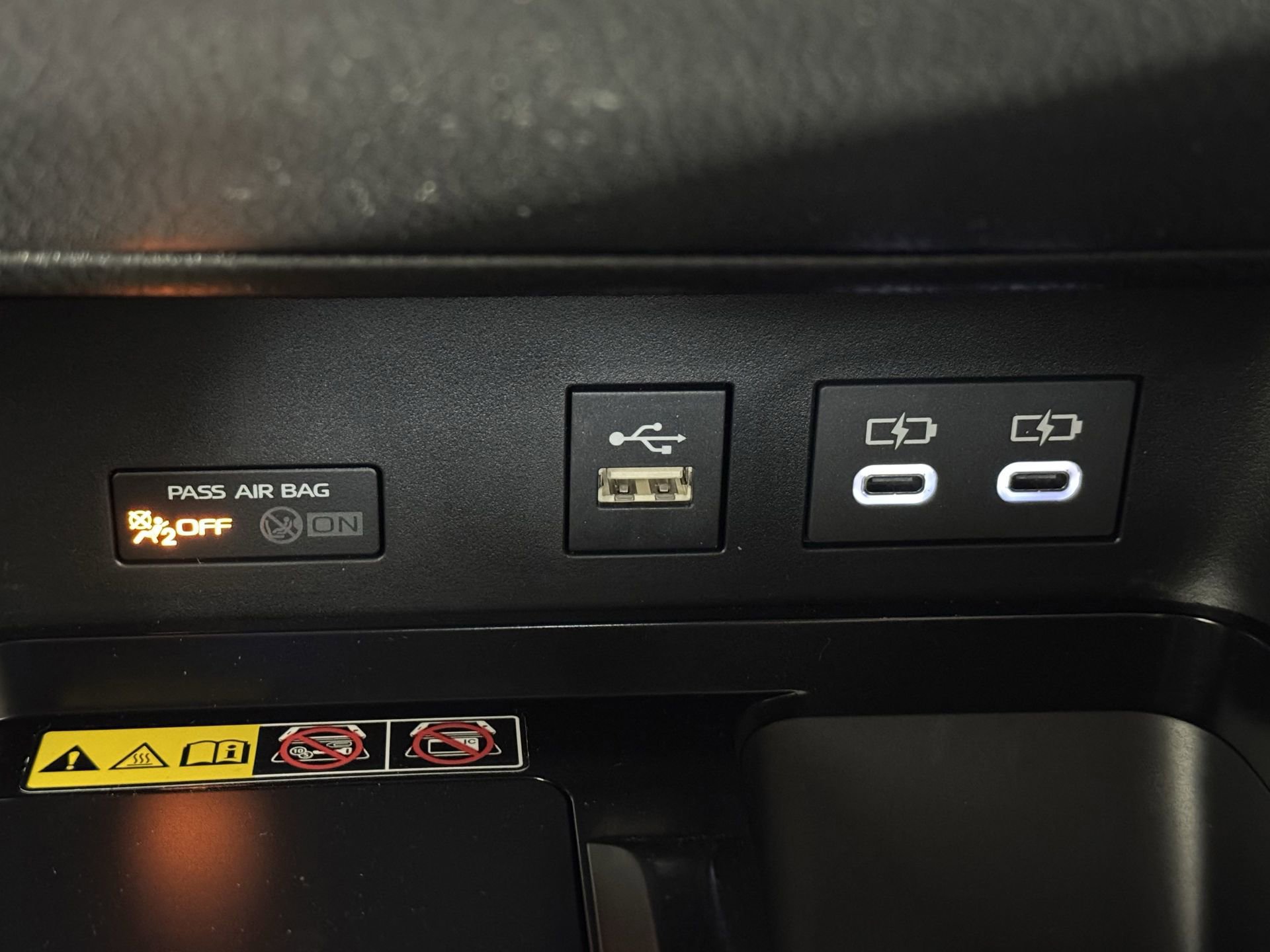 New 2026 Toyota Camry SE FWD image 3