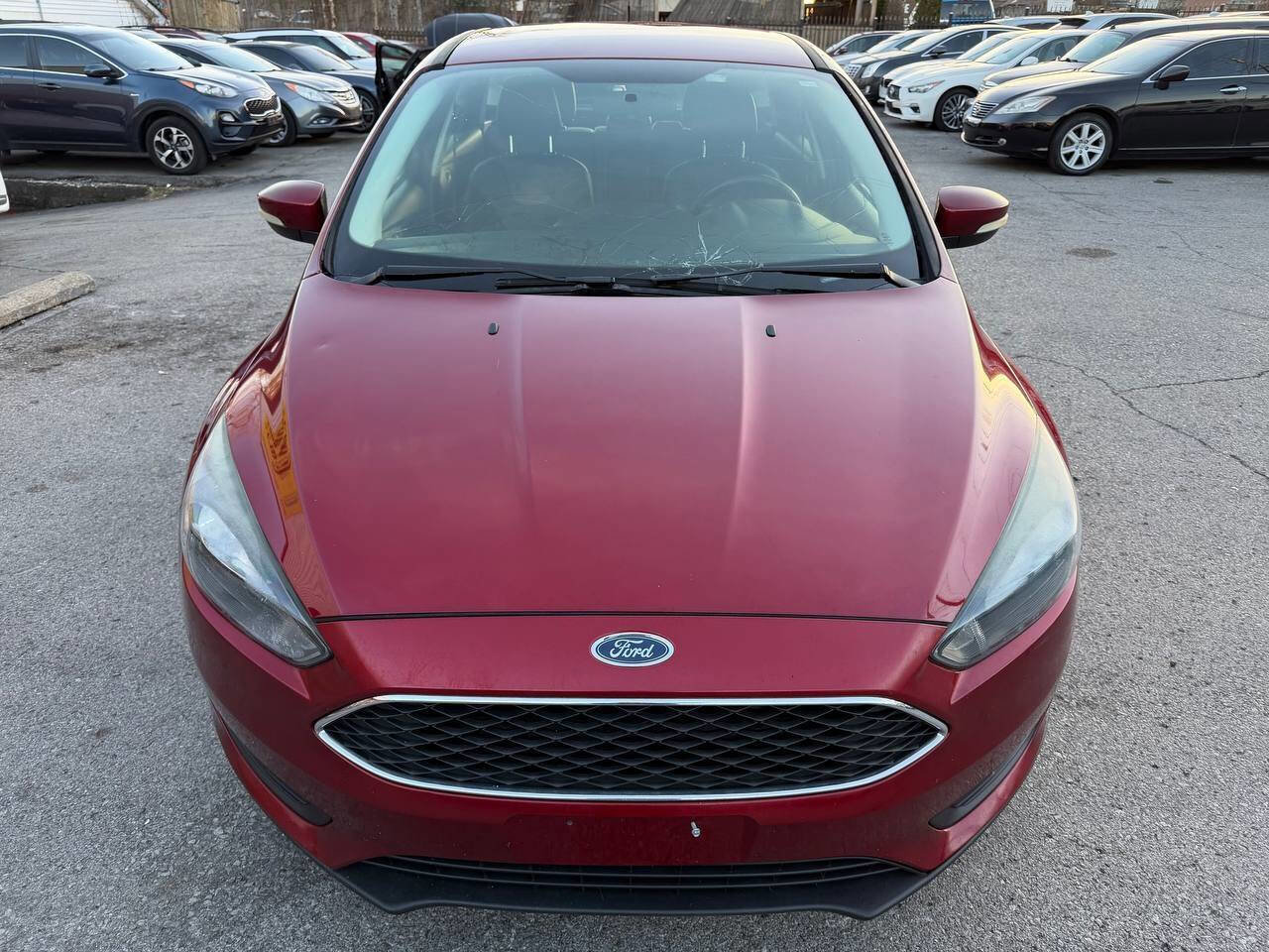 Used 2016 Ford Focus SE w/ Equipment Group 201A image 4