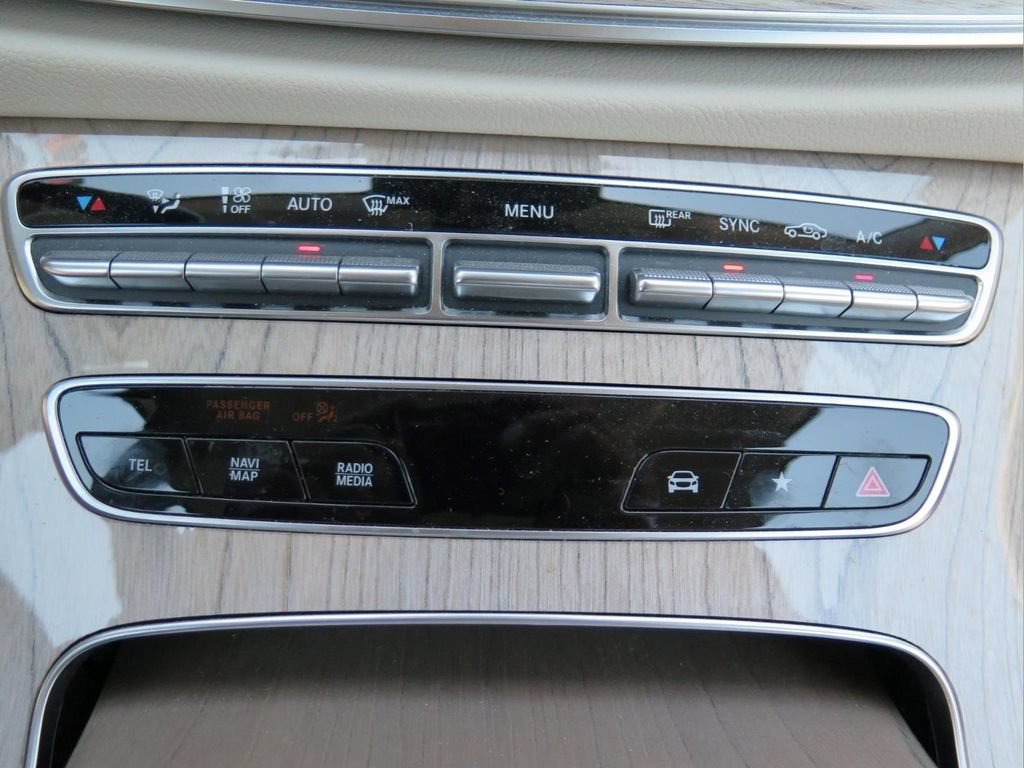 Used 2023 Mercedes-Benz E 450 Cabriolet image 18
