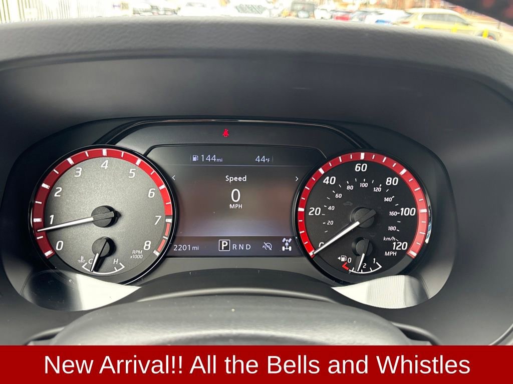 Used 2025 Nissan Frontier PRO-4X w/ Pro Premium Package image 16