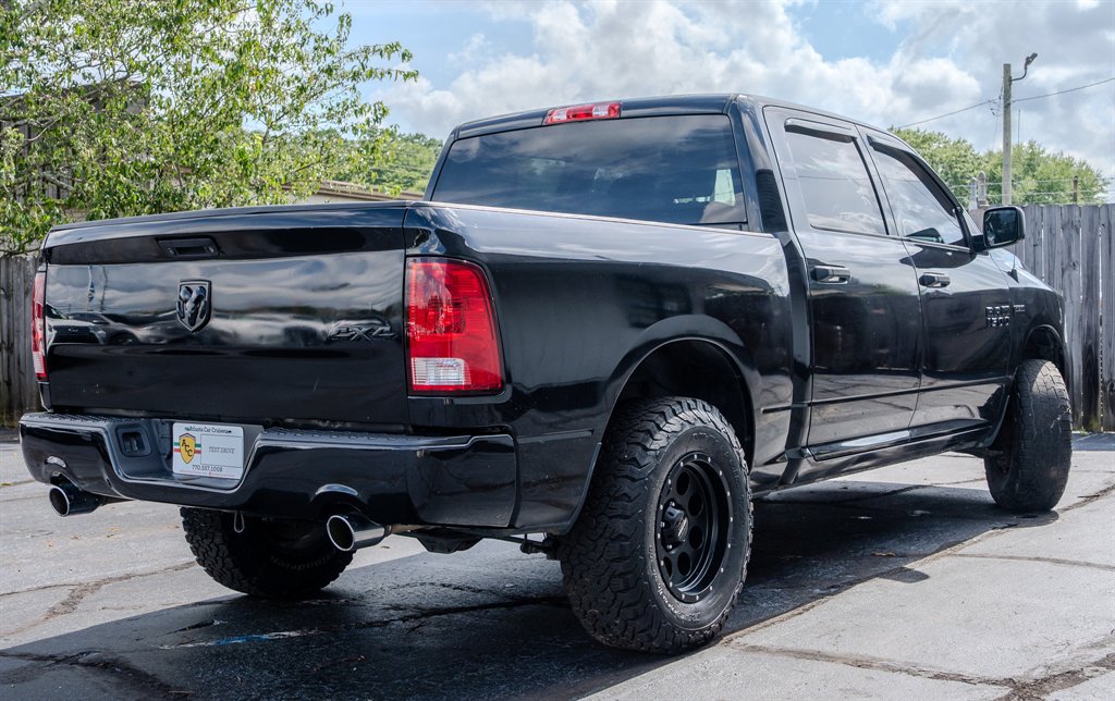 Used 2016 RAM 1500 Express w/ Popular Equipment Group AWD/4WD image 5