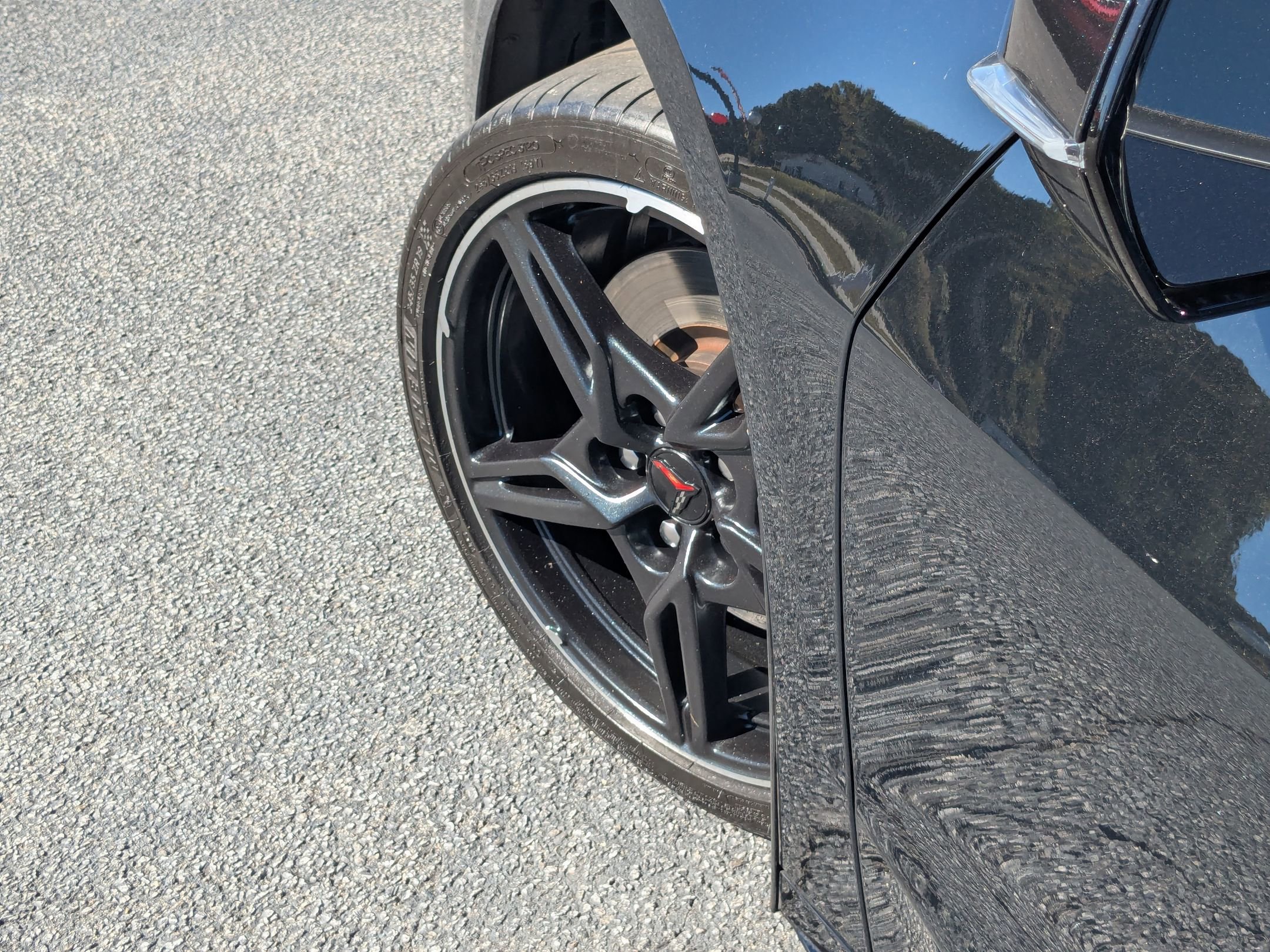Used 2024 Chevrolet Corvette Stingray Coupe w/ Z51 Performance Package image 9