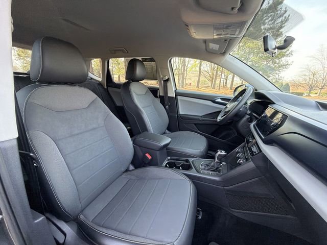 Used 2022 Volkswagen Taos SE FWD image 27