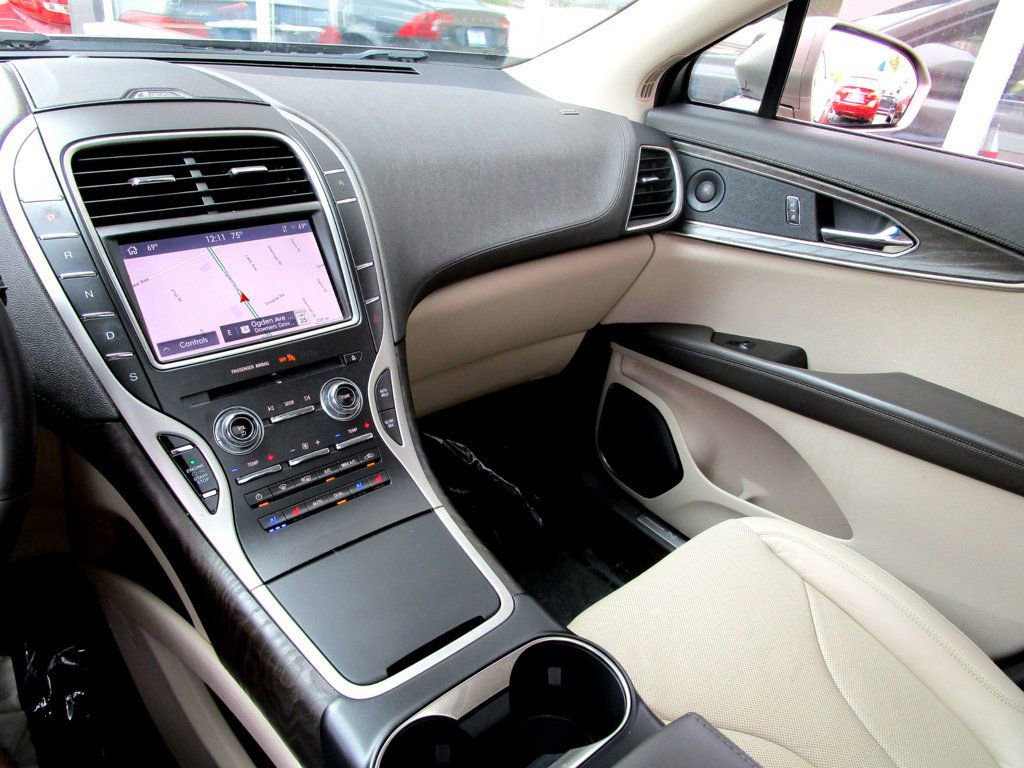 Used 2020 Lincoln Nautilus Reserve AWD/4WD image 23