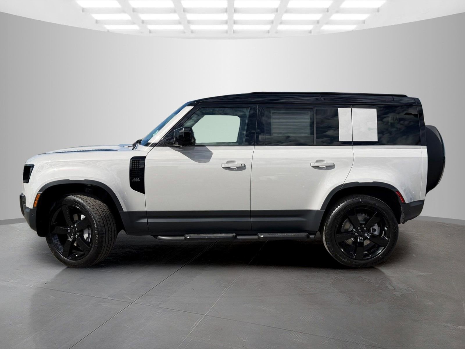 New 2026 Land Rover Defender 110 S AWD/4WD image 8