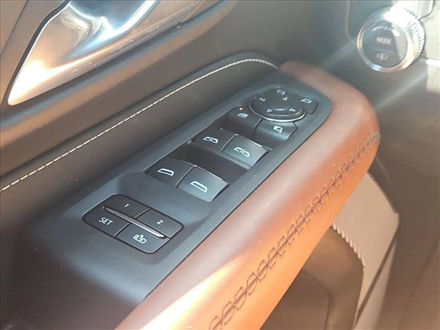 Used 2024 GMC Yukon Denali Ultimate AWD/4WD image 24