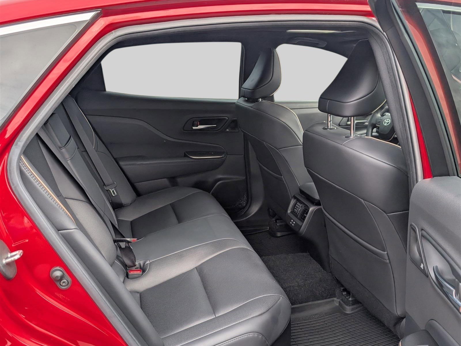 Used 2023 Toyota Crown Platinum image 13