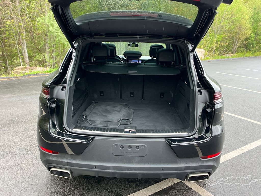 Used 2024 Porsche Cayenne AWD/4WD image 24