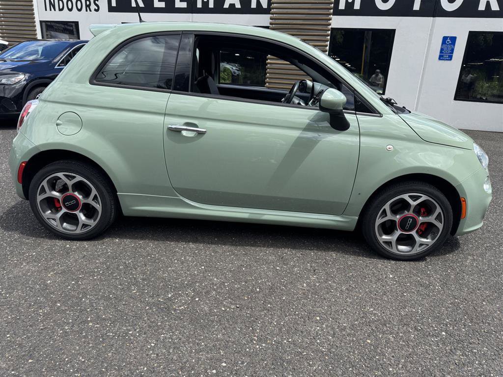 Used 2016 FIAT 500 Sport FWD image 2