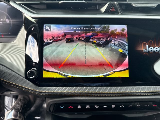 New 2026 Jeep Cherokee Overland AWD/4WD image 24