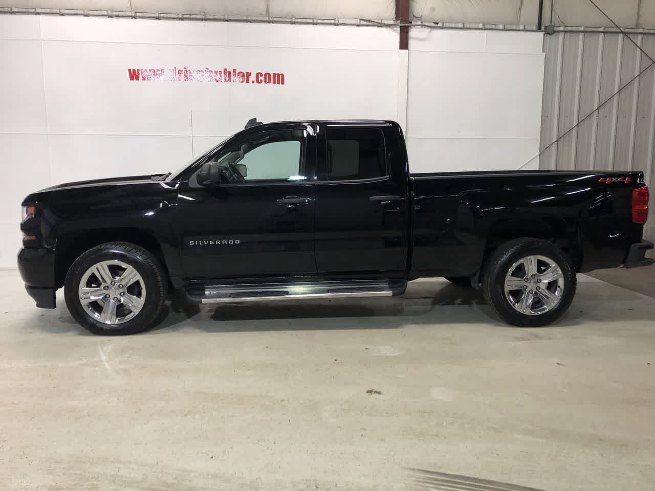 Used 2018 Chevrolet Silverado 1500 Custom w/ Custom Value Package AWD/4WD image 3